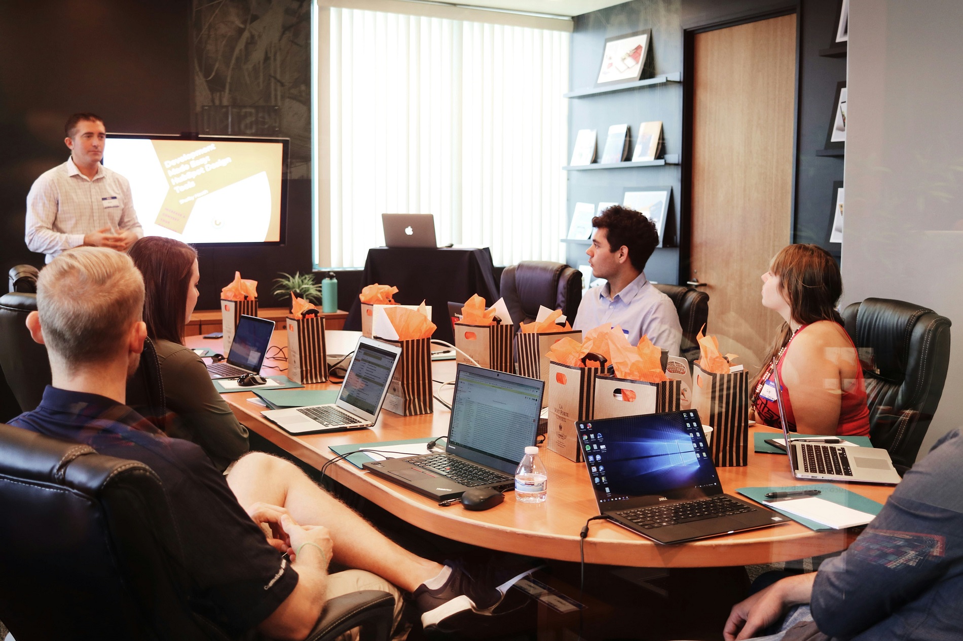 Cultivating a Culture of Video Collaboration and Cloud Workspaces: A Leadership Guide